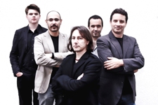 Pippo Pollina & Palermo Acoustic Quintet