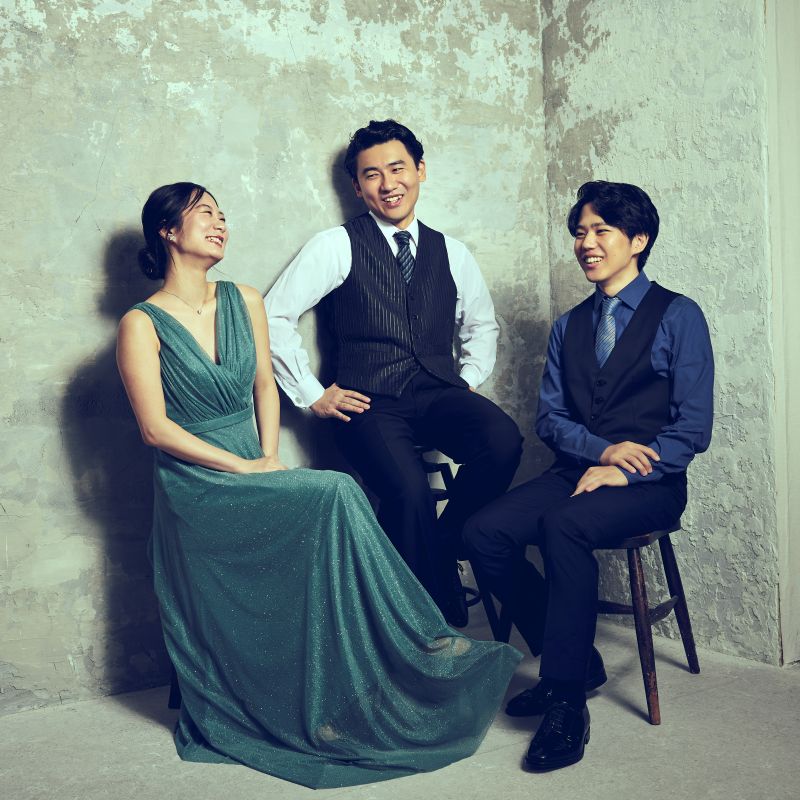 VON GEISTERN UND STIMMEN